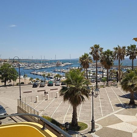 Followthesun- Camera Fronte Mare Portoscuso Exterior photo