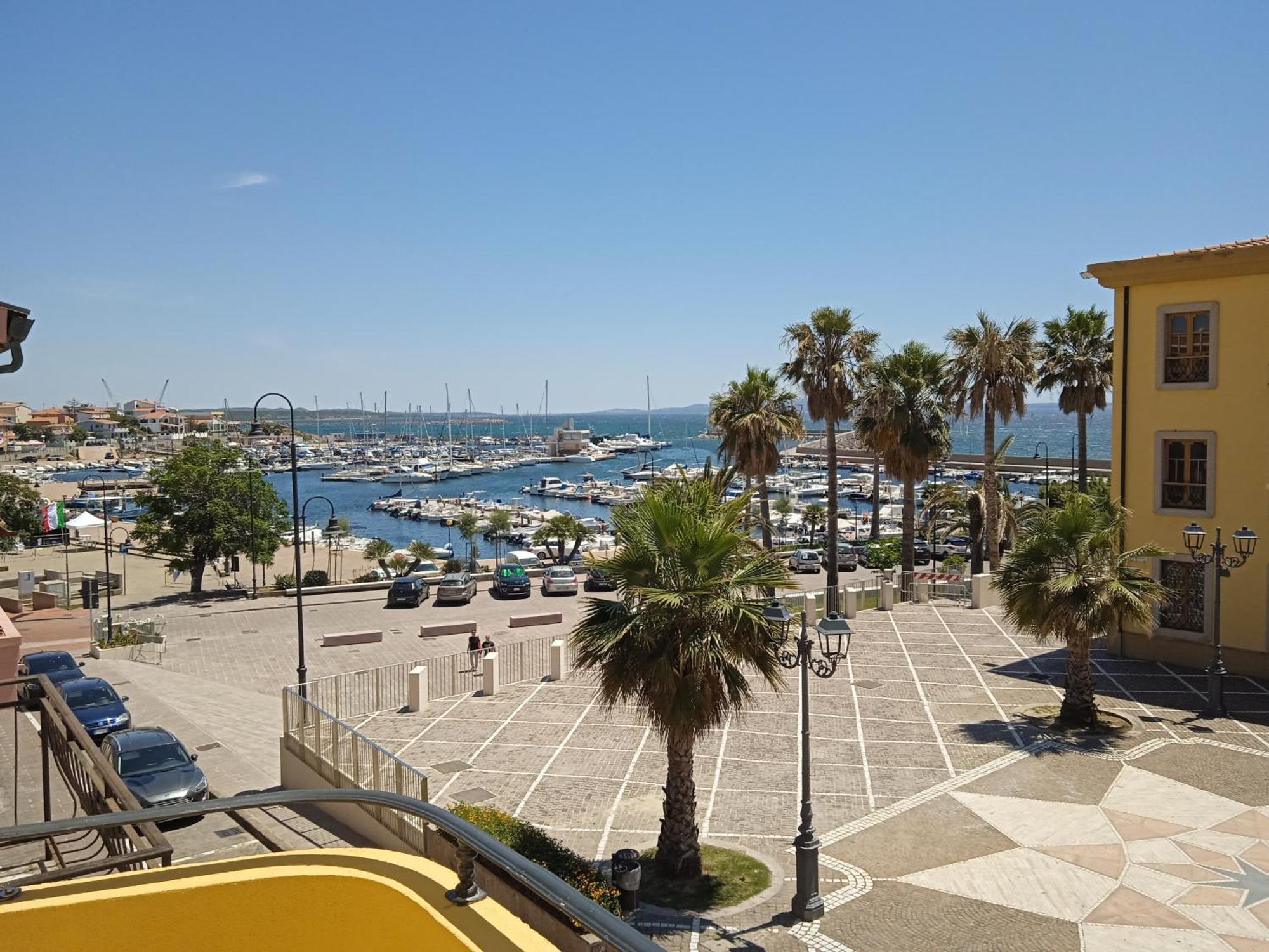 Followthesun- Camera Fronte Mare Portoscuso Exterior photo